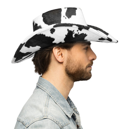 Cowboyhoed Cowchella zwart gedragen