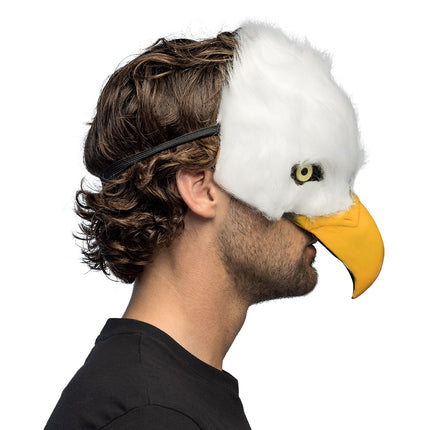 Witte adelaar gedragen