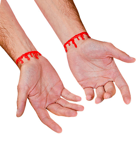 Armband bloeddruppels om de pols gedragen, met rode druppels die naar beneden lopen