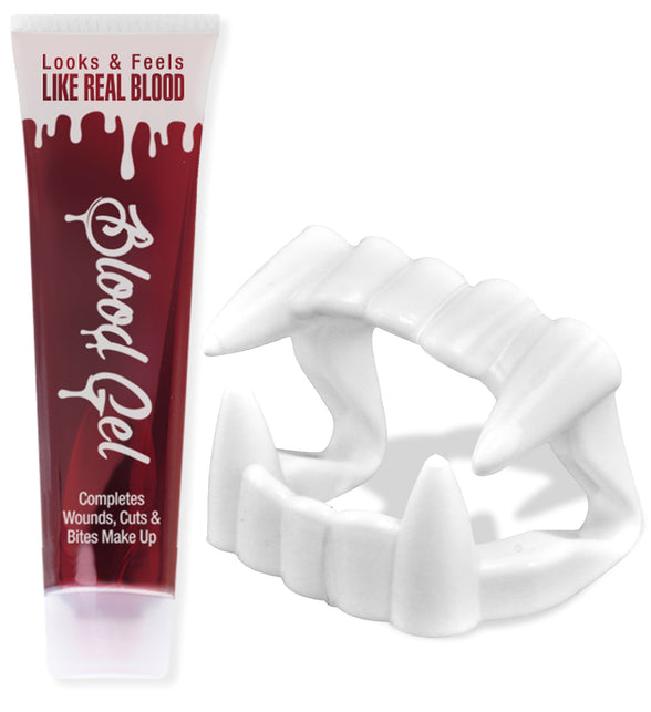 Vampier tanden Dracula gebit met bloed — foto 2