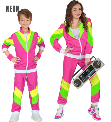 Jaren 80 trainingspak kinderen in neonroze met groen-gele vlakken, gedragen door jongen en meisje