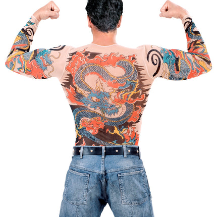 Achterzijde van het tattooshirt met blauwe draak en oranje vlammen over de hele rug