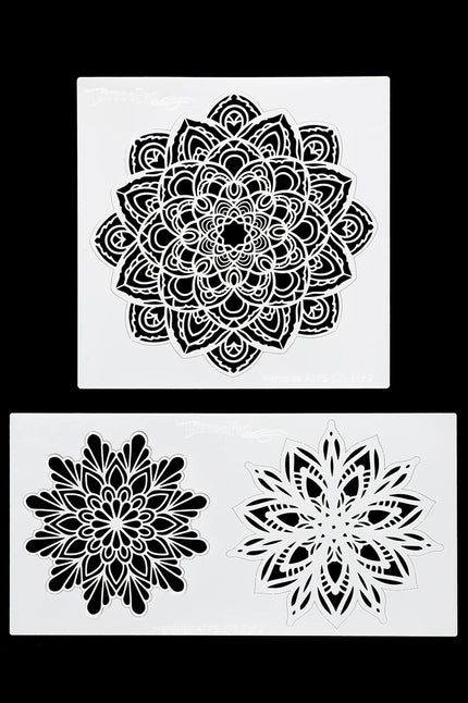 Airbrush sjabloon mandala TattooPro, twee witte vellen met drie uitgesneden bloemmandala's