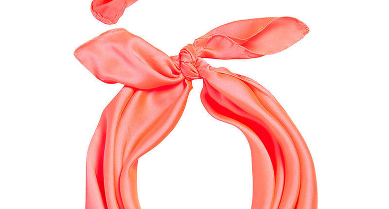 Bandana multifunctioneel roze, vierkante doek van 52x52 cm, geknoopt als haarband en als nekdoek