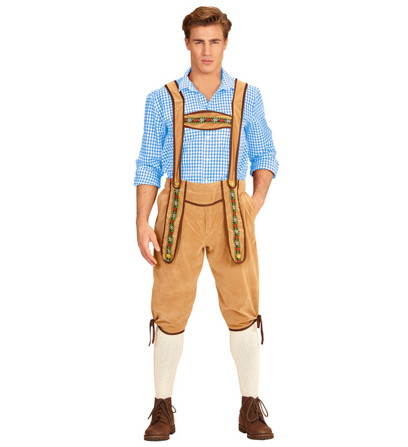 Beige Beierse kniebroek met vaste bretels, gedragen door een heer op een bierfeest