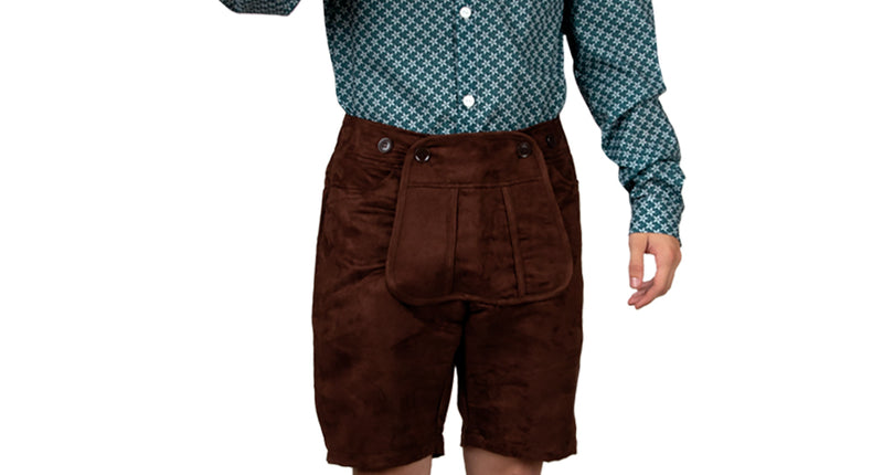 Blouse Tirol heren in groen met fijn wit dessin, gedragen met bruine korte broek op het Oktoberfest