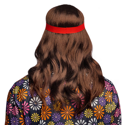 Lang bruin hippiehaar met hoofdband