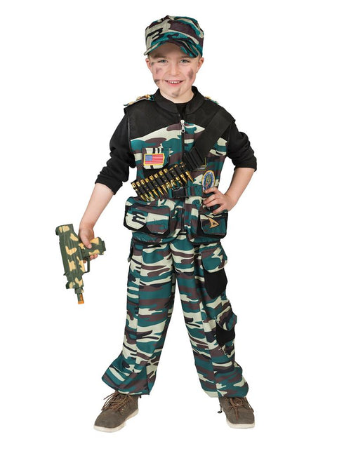 Combat Trooper kostuum jongens vooraanzicht met camouflagevest met rits, broek en pet voor carnaval