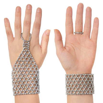 Flapper handschoen zilver met kralennet over de handrug, ring om de middelvinger en brede polsband