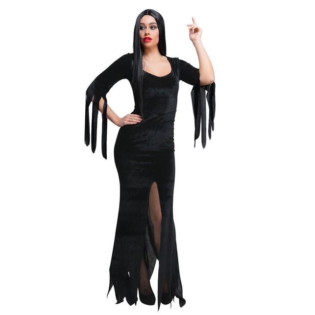 Gotische heksen jurk Goa met zwarte netpanty en pumps, gothic look voor een themafeest