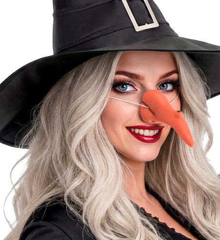 Heksenneus met wrat Gretha op wit elastiek, gedragen bij blonde pruik en zwarte heksenhoed