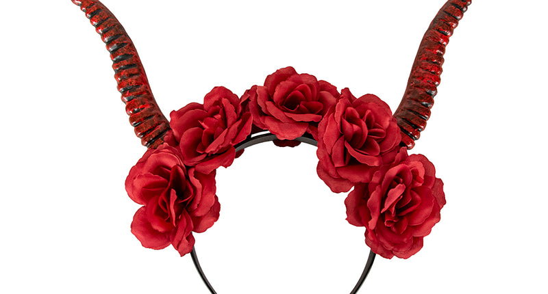 Hoofdband met hoorns rood met vijf rode rozen en spitse geribbelde hoorns op zwarte beugel