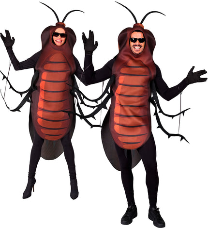 Kakkerlak pak Thijs in bruin en oranje, gedragen door dame en heer met zwarte handschoenen, voor Halloween