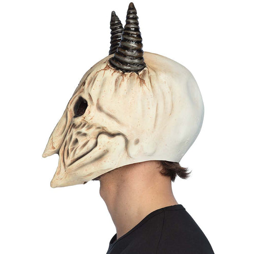 Latex ramschedelmasker van zijkant, geribbelde hoorns en verweerde botstructuur