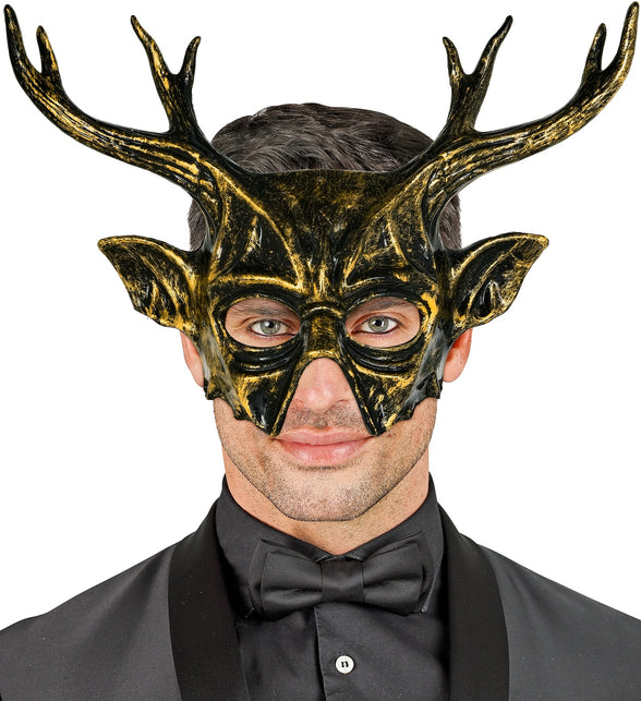 Masker Baphomet bij heren met zwart pak, gewei rechtop boven het voorhoofd