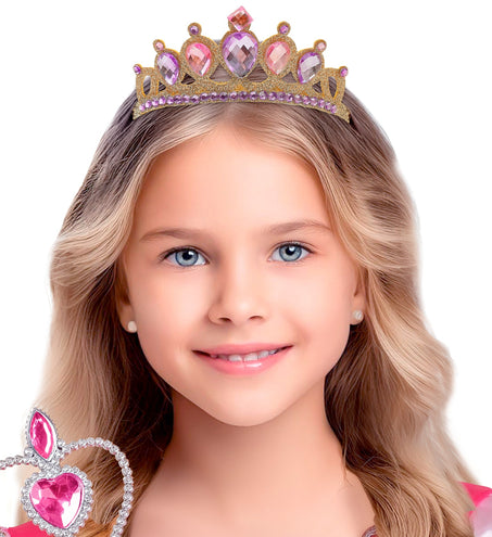 Meisje met gouden prinsessen tiara met lila steentjes op los blond haar