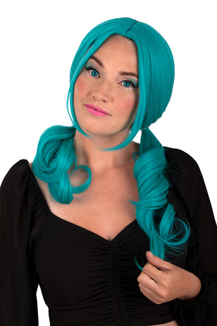 Pruik Raewyn turquoise met middenscheiding en twee gekrulde staarten voor een themafeest