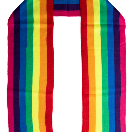 Regenboogsjaal uitgehangen, 180 cm lang met doorlopende kleurstrepen en gekleurde franjes