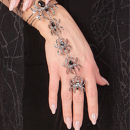 Ring armband spinnen halloween gedragen over de hand, ring om de vinger en armband om de pols
