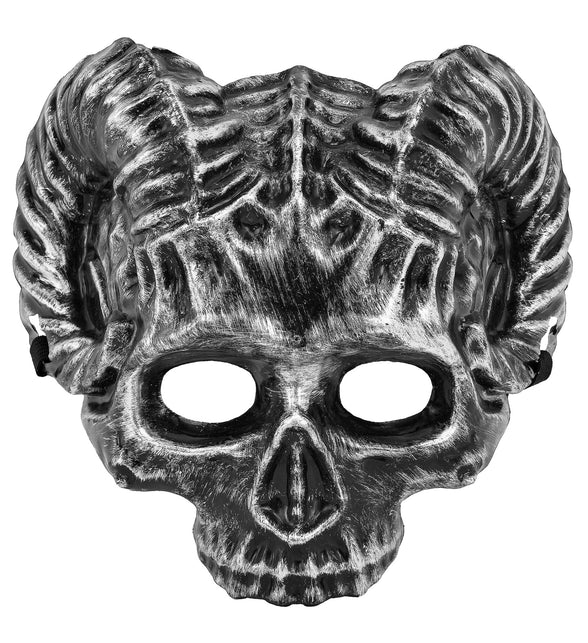 Schedel masker ram in zwart zilver met gedraaide hoorns en open oogkassen, vooraanzicht