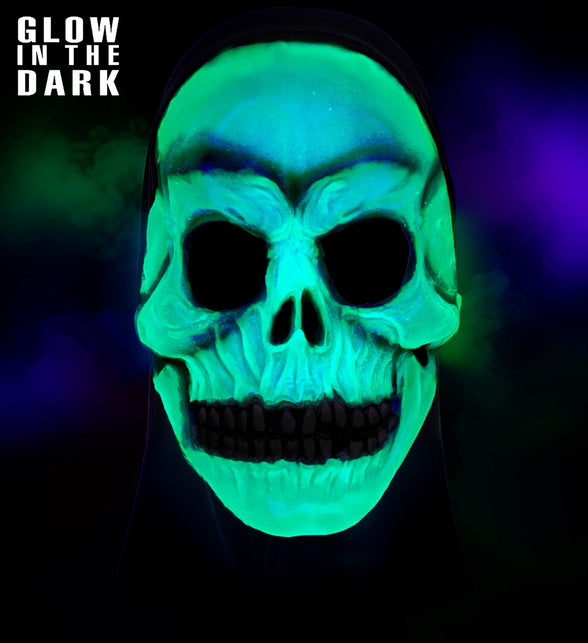 Schedelmasker glow in the dark met groen oplichtende latex schedel en zwarte capuchon