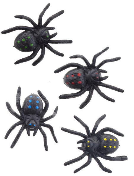 Spinnen set voor Halloween met vier zwarte spinnen van 6 cm met groene, rode, blauwe en gele stippen