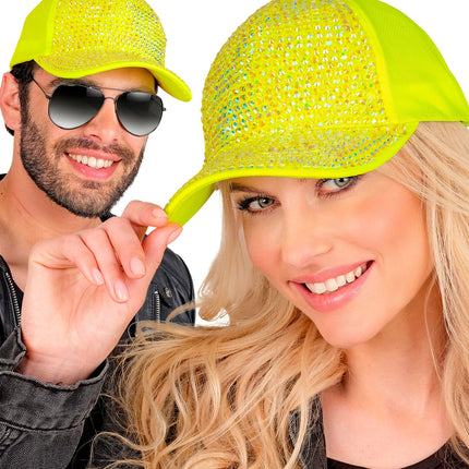 Strass pet neon geel gedragen door dame en heer bij een jaren 80-feest