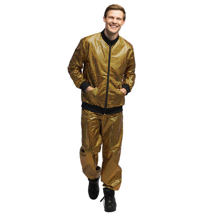 Trainingspak Disco diamond heren goud met spiegelende vierkantjes en zwarte boorden, gedragen als jas en broek voor een foute party