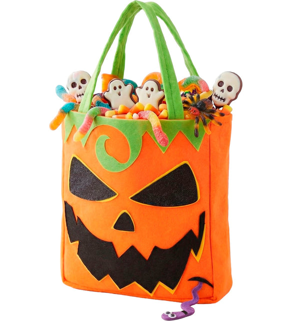 Trick-or-treat tas pompoen oranje vilt met groene hengsels en grijnzend pompoengezicht voor Halloween