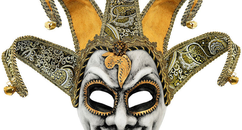 Venetiaans narrenmasker heren wit gezicht met gouden narrenkap, brokaatpatroon en belletjes