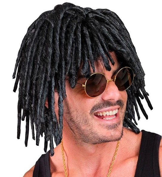 Gullit pruik dreadlock zwart met dikke locks en korte pony, gedragen door een man